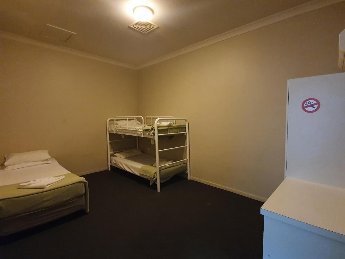 Hotel Allen Townsville Exterior photo