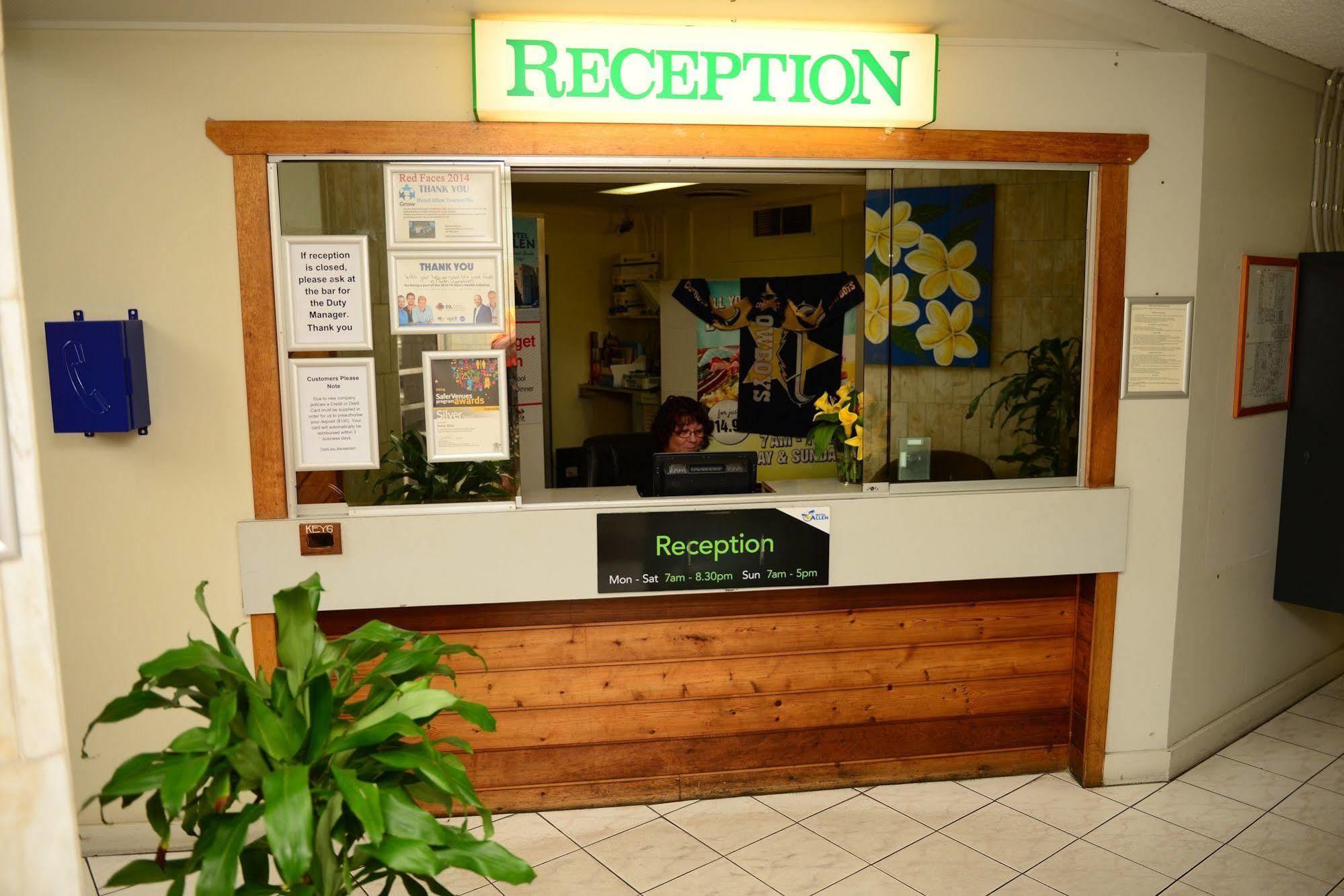 Hotel Allen Townsville Exterior photo